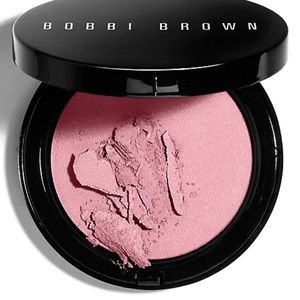 Bobbi Brown Illuminating Bronzing Powder in Anyigua